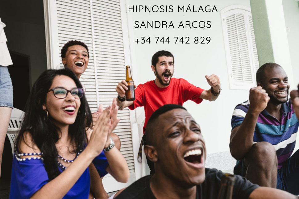 La hipnosis introspectiva te abre las puertas a un mundo de posibilidades Si estás buscando una forma natural y efectiva de mejorar tu vida
