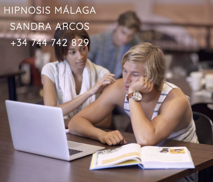 Cómo puedo beneficiarme de la hipnosis introspectiva y la terapia regresiva
