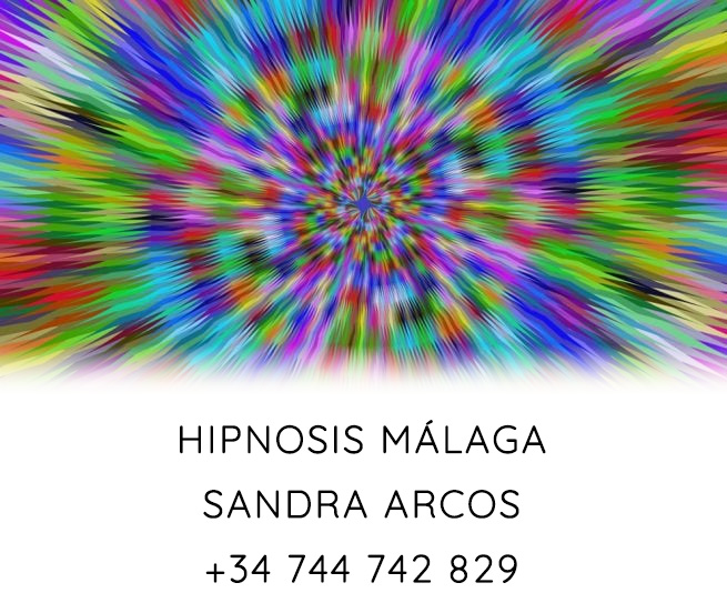 La hipnosis a menudo envuelta en conceptos erróneos es una técnica terapéutica profunda que aprovecha el extraordinario potencial de la mente