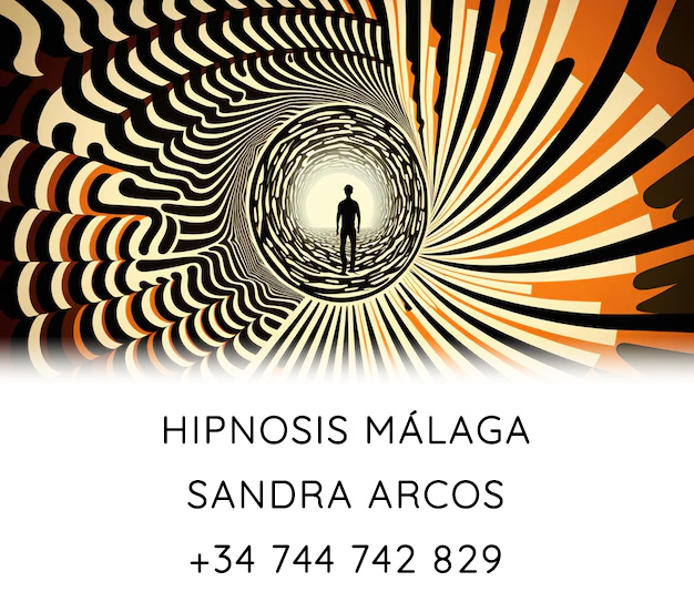 Sandra Arcos una hipnoterapeuta certificada dedicada a potenciar a individuos para lograr sus metas de bienestar 2024